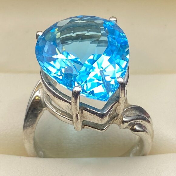 RARE 15 Ct Pear Cut Super London Blue Topaz Ring 925 Sterling